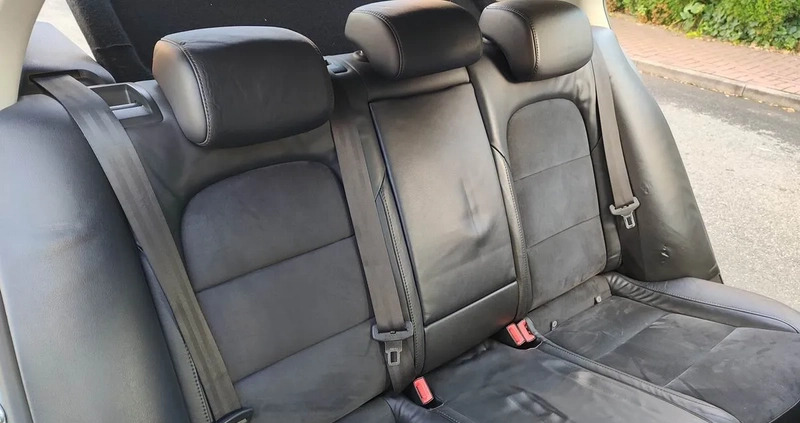 Skoda Superb cena 29900 przebieg: 208000, rok produkcji 2011 z Płock małe 704